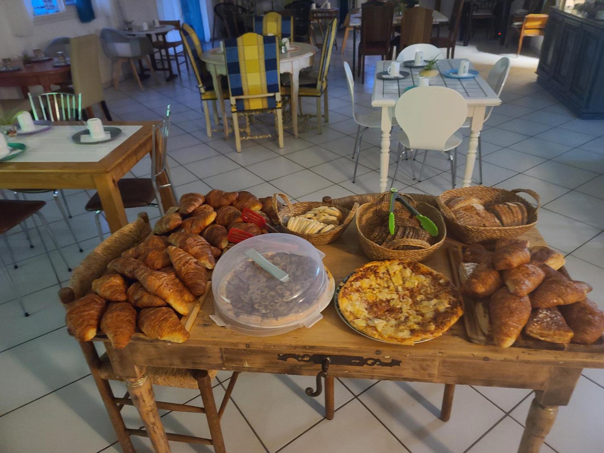 Bel Hotel Restaurant La Gentilhommiere Trèbes Eksteriør billede