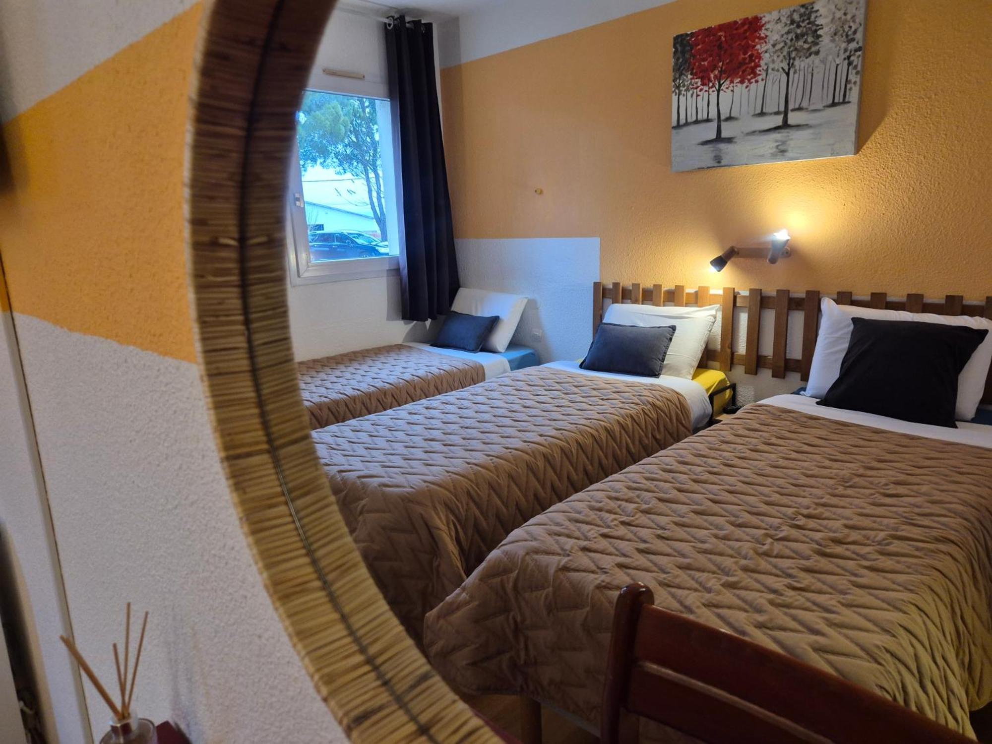 Bel Hotel Restaurant La Gentilhommiere Trèbes Eksteriør billede